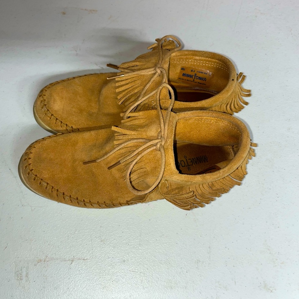 Women’s Minnetonka Sole Moccasins